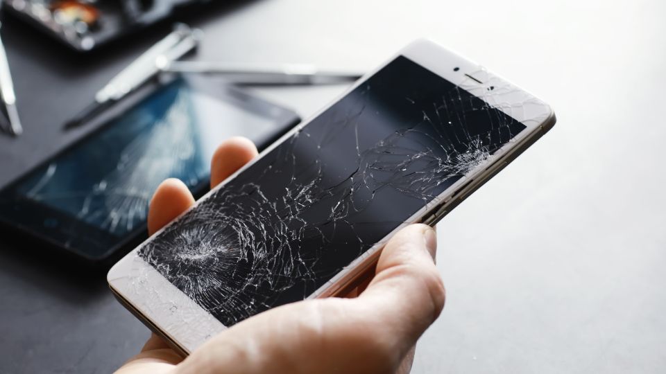 Elromlott telefon az álomban mit jelent